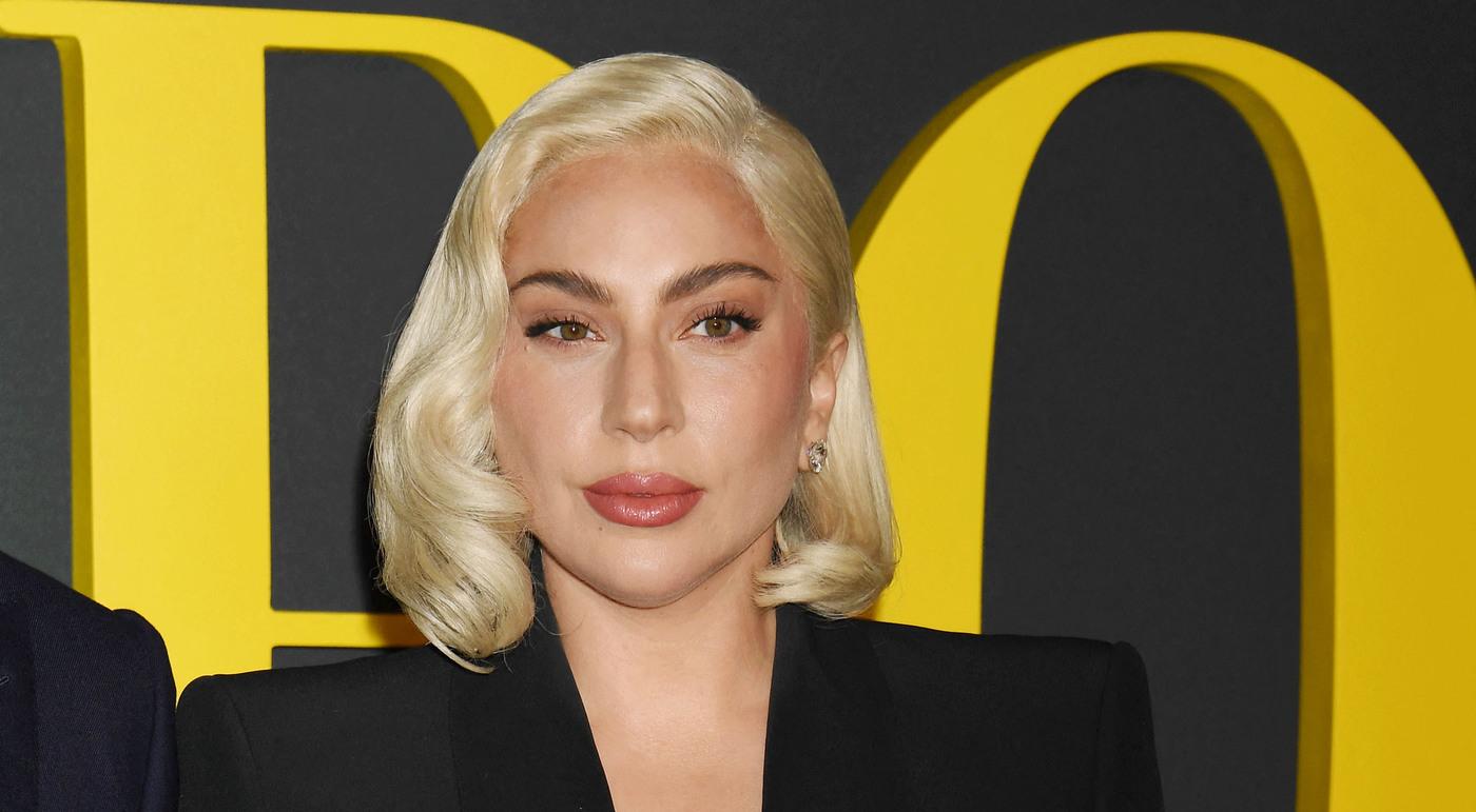 lady gaga shuts down rumors