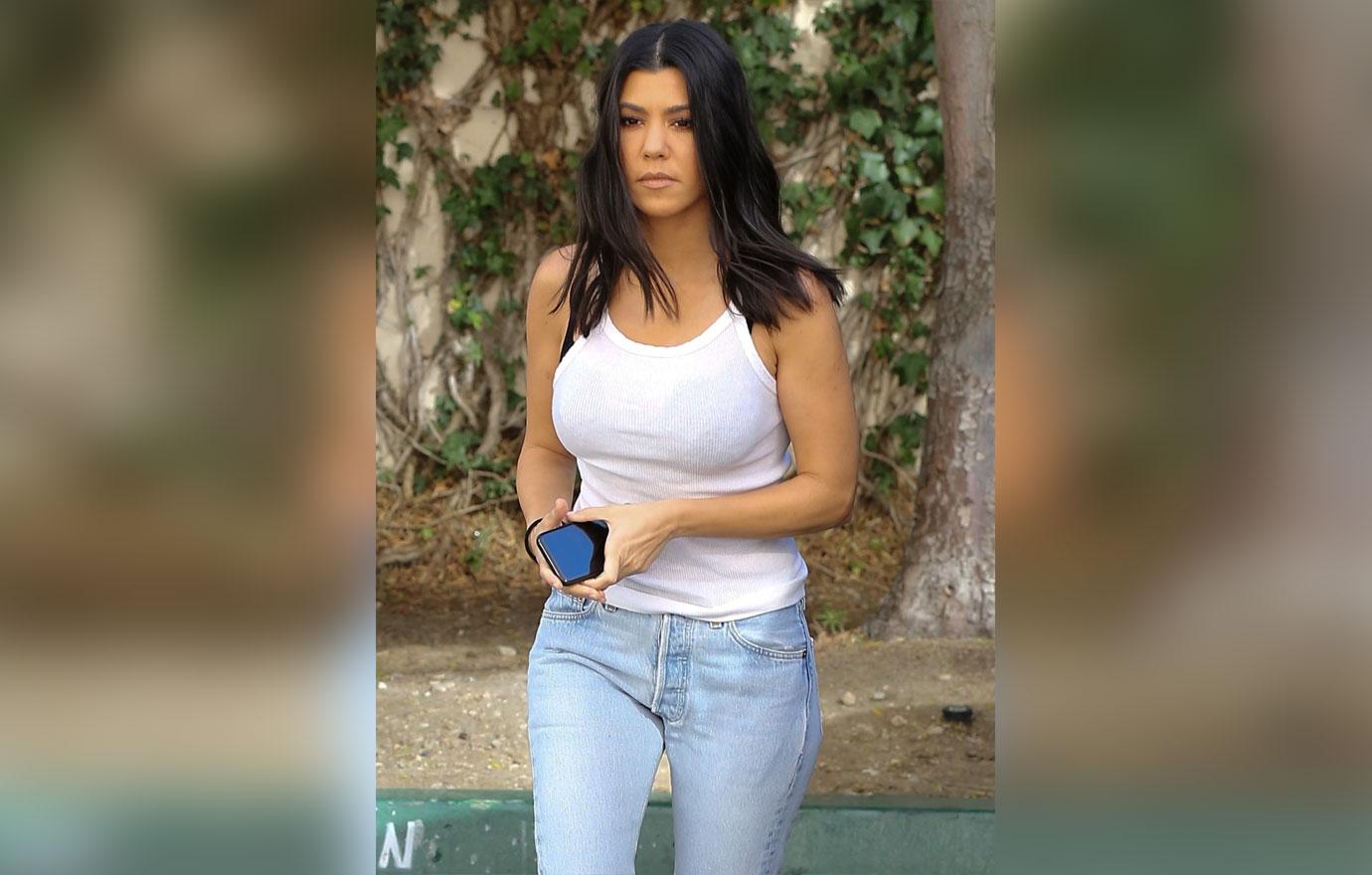 *EXCLUSIVE* Kourtney Kardashian visits an office building in Sherman Oaks