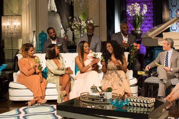 Kenya moore pregnancy updates details matt jordan feud11