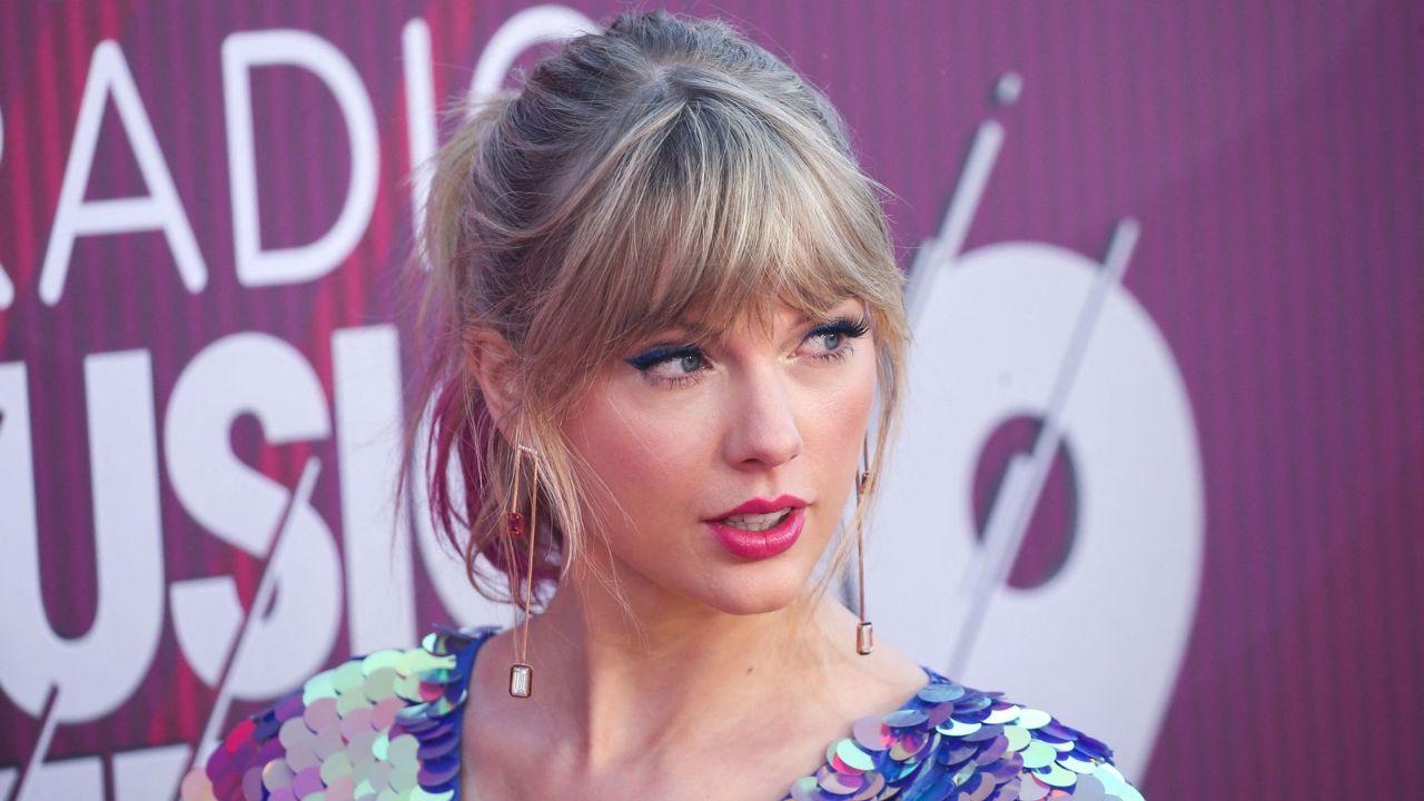 Image of Travis Kelce has never hesitated to talk about Taylor Swift on the podcast.