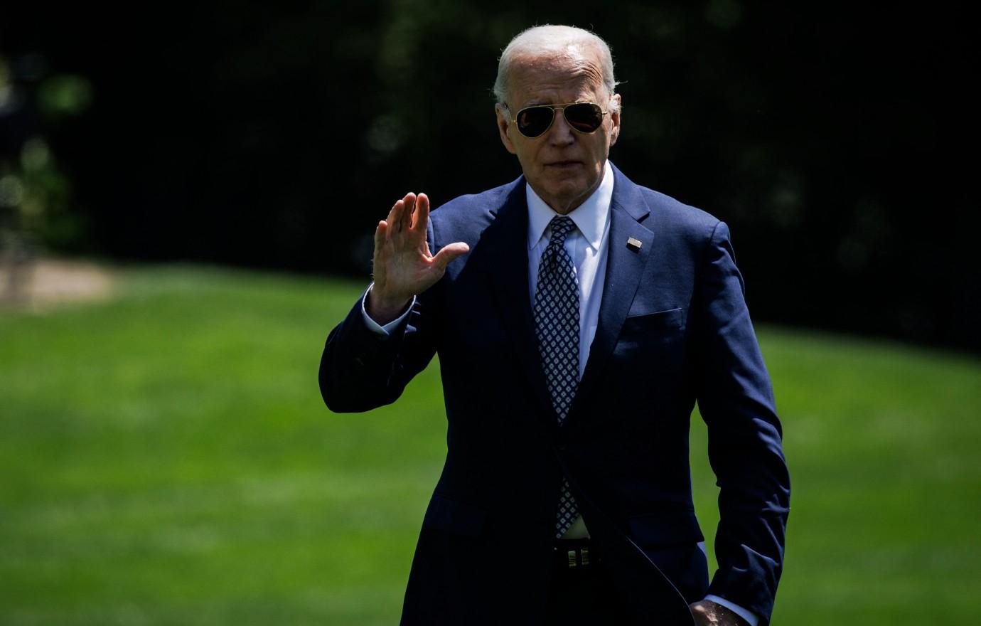 donald trump slams joe biden worst debater hes ever faced