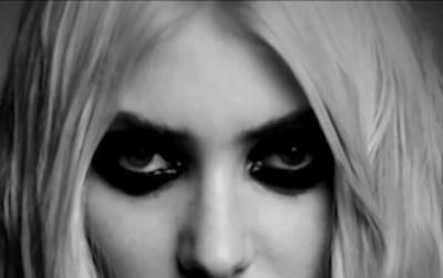 Taylor_momsen_oct15_1_lh.jpg
