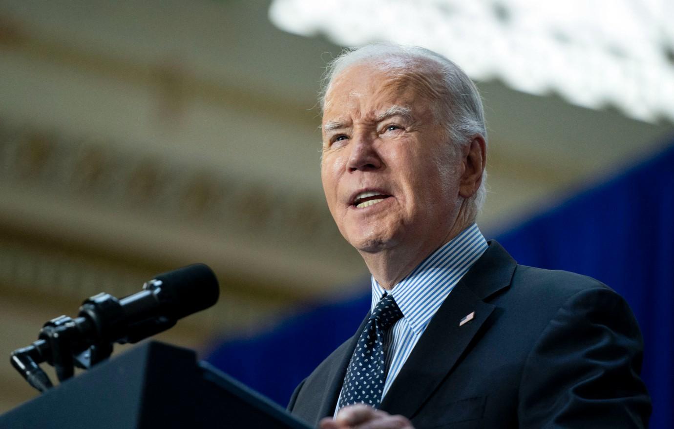 joe biden  jokes heckler could take him shush up