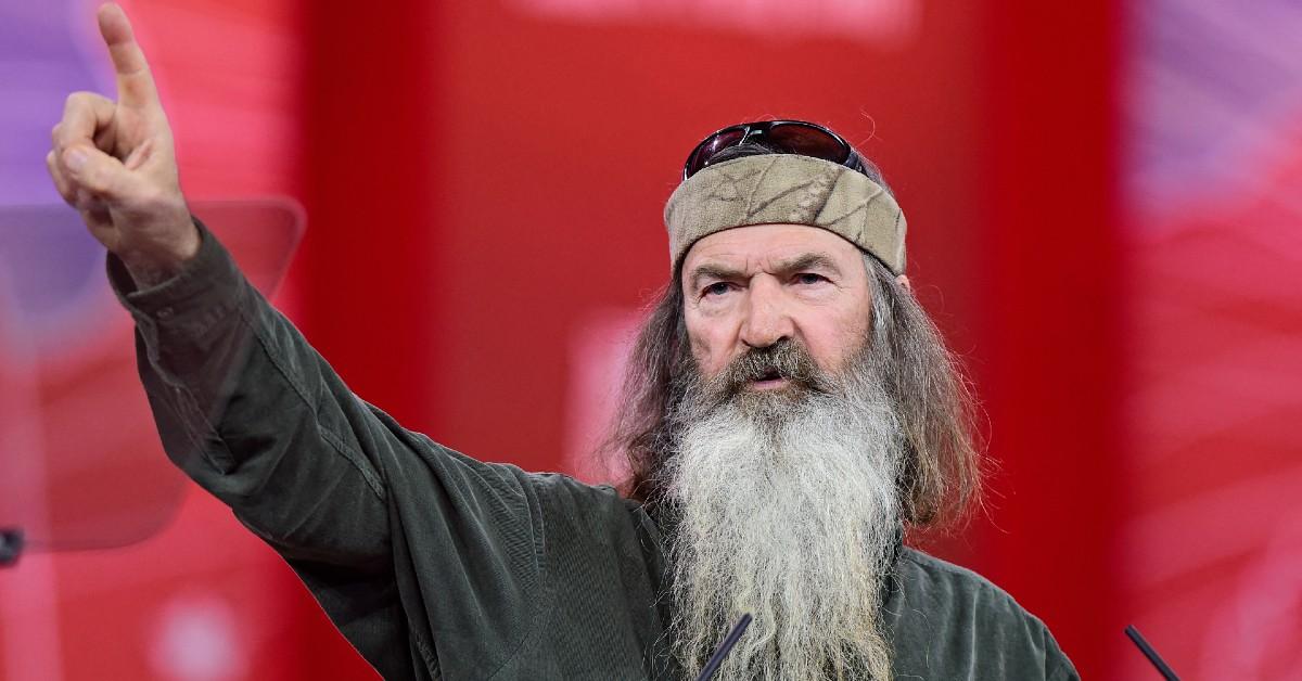 duck dynasty phil robertsons family giving him best life health woes