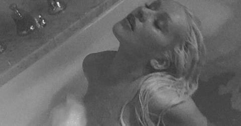 Christina aguilera poses naked bath instagram