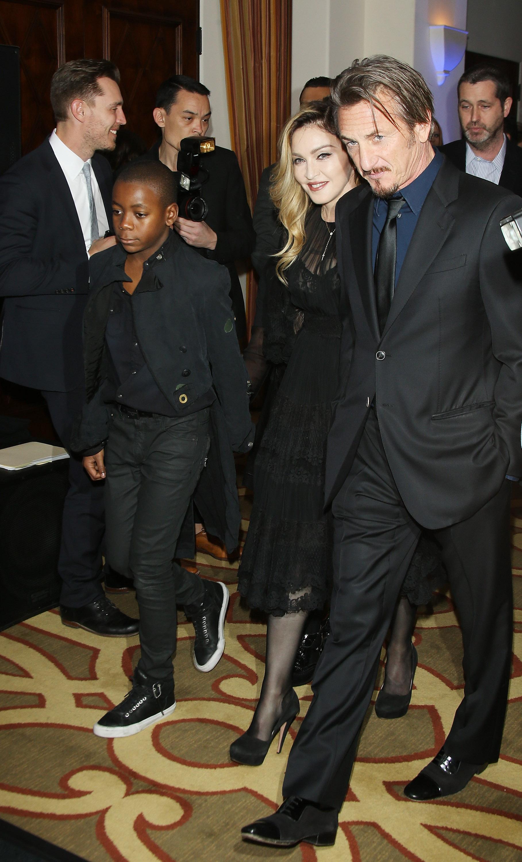 5th Annual Sean Penn &amp; Friends HELP HAITI HOME Gala Benefiting J/P Haitian Relief Organization &#8211; Arrivals