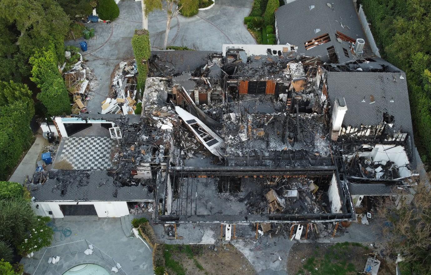 cara delevigne house fire photos