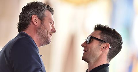 Blake shelton kisses adam levine the voice truce main