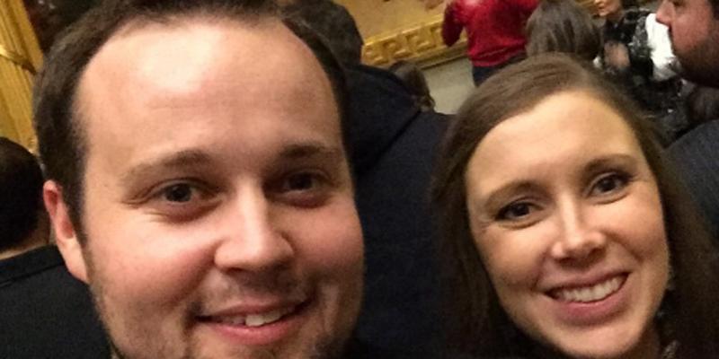 Josh duggar wandering eyes wife anna miserable hero