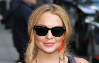Lindsay lohan8 teaser_319x206.jpg