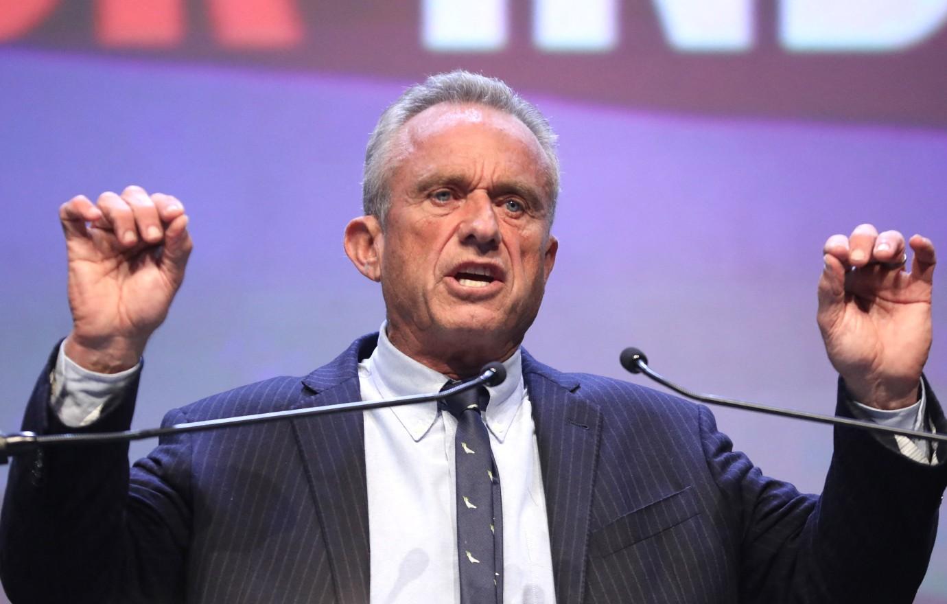 robert f kennedy jr mocked went top class using heroin video