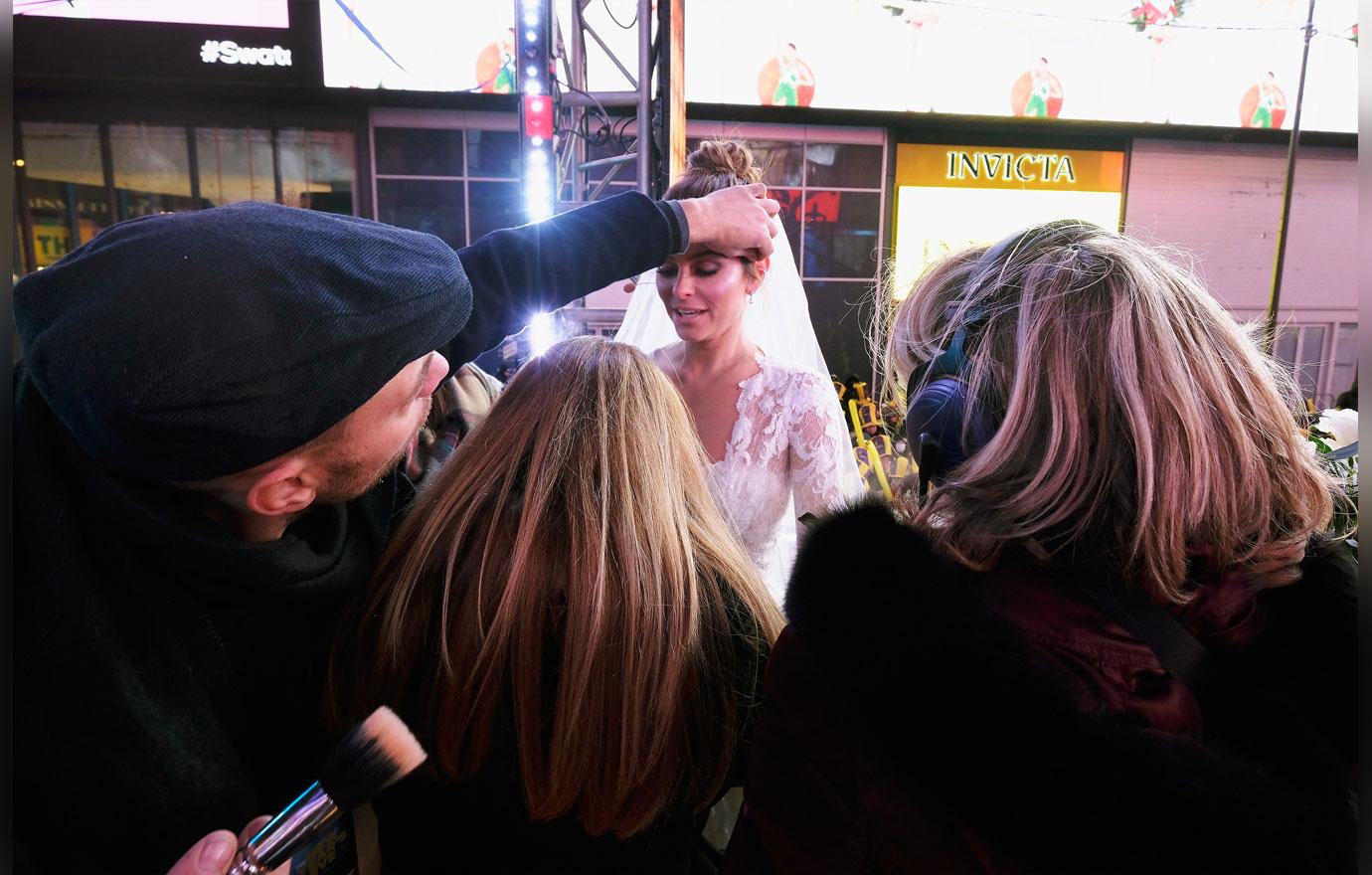 Maria menounos married nye times square 8