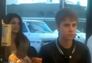 2011__03__Justin_Bieber_Selena_Gomez_March3newsne 300×206.jpg