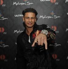 2010__03__Pauly_D_March29newsnea 222×225.jpg