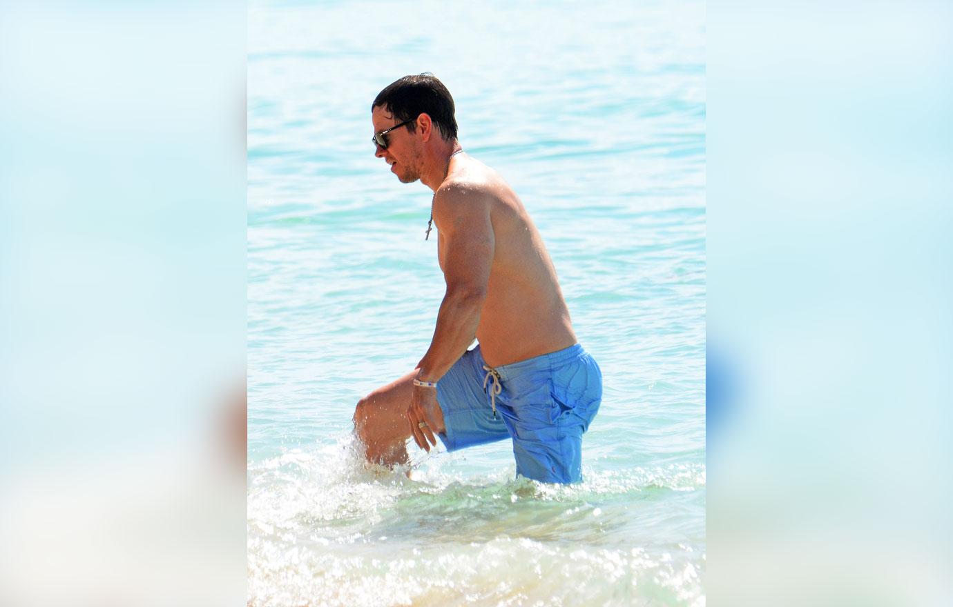 Mark wahlberg beach 1 5