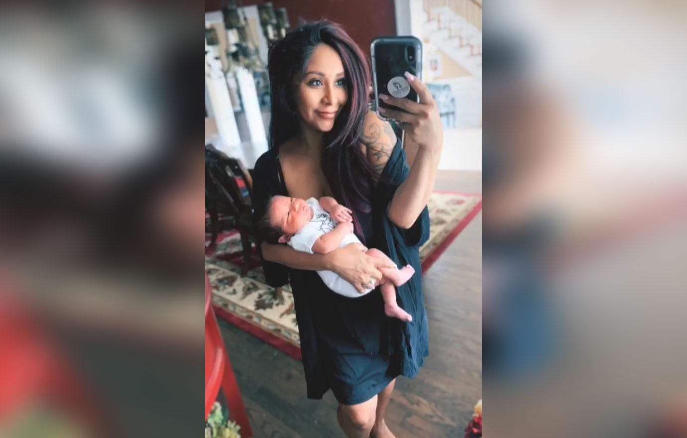 Snooki Holds Son Angelo Postpartum Workout