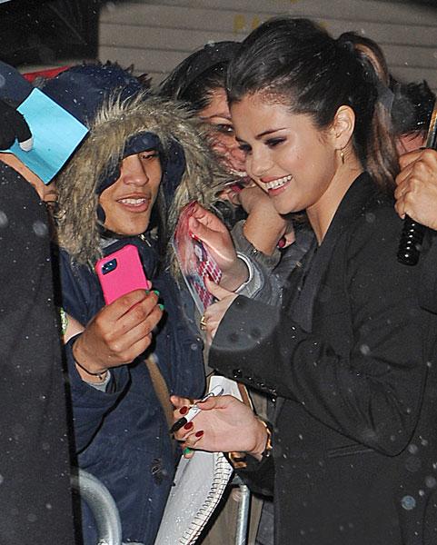 Ok_060413_selena gomez_0_ _1.jpg