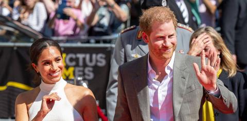 prince harry christmas call king charles feels orchestrated