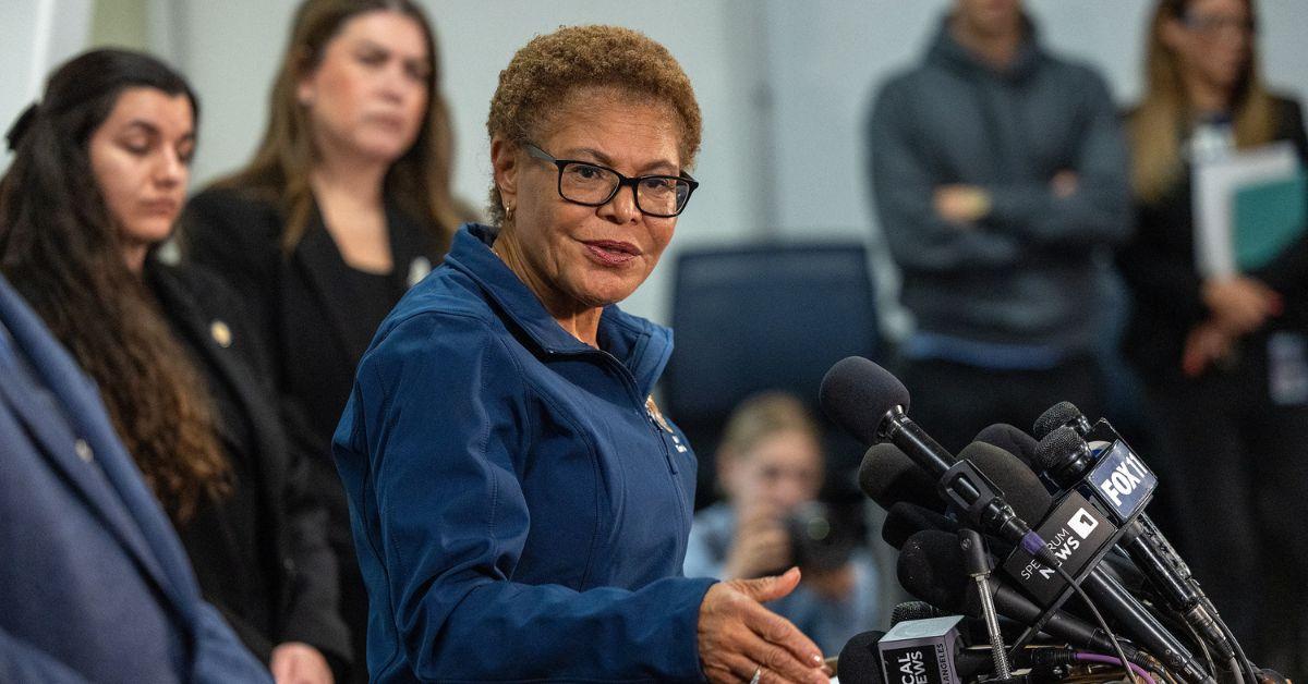 Photo of Mayor Karen Bass