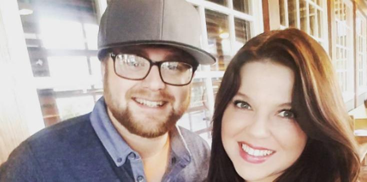 Amy duggar pregnant pics 2 hero