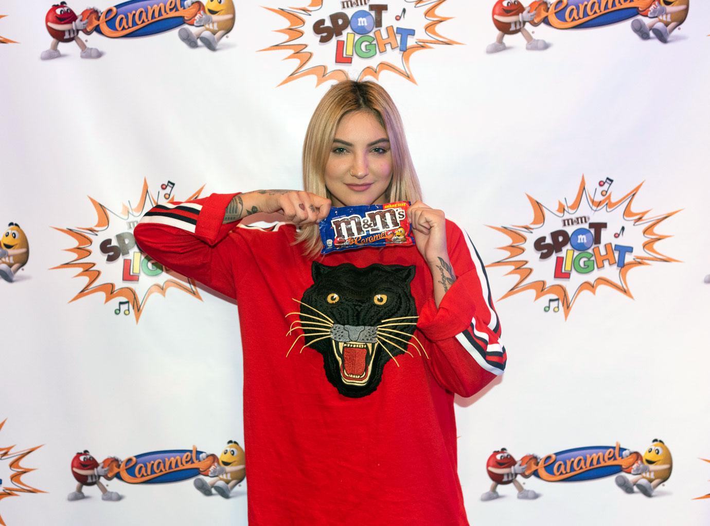 Julia Michaels m&#038;m