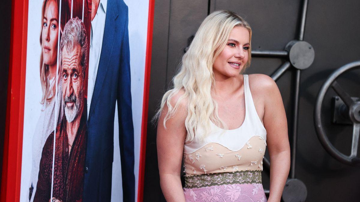 Image of Elisha Cuthbert revealed that she left Hollywood to spend time with her family.