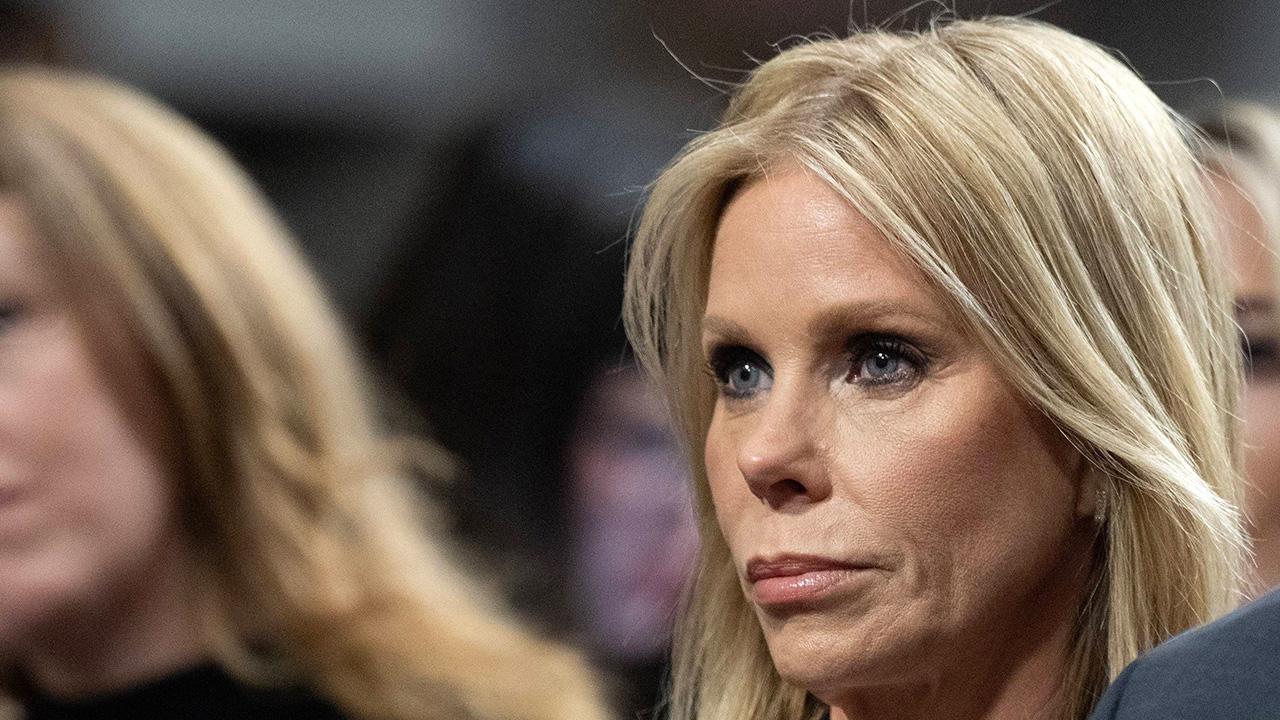 photo of Cheryl Hines' husband's views have caused rifts between herself and longtime friends.