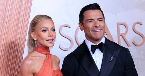 Photo of Kelly Ripa and Mark Consuelos.
