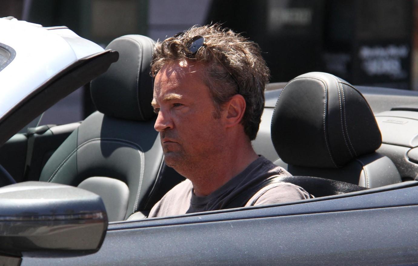 matthew perry  found dead jacuzzi alleged drowning