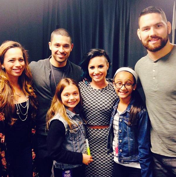 Demi lovato world tour wilmer valderrama