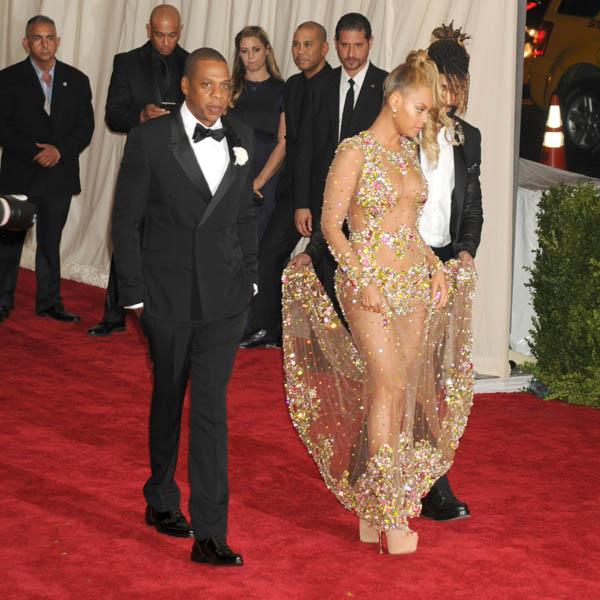 Beyonce and Jay Z arrive for 2015 Met Costume Gala in NYC