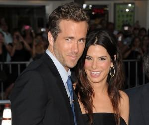 2011__08__Sandra_Bullock_Ryan_Reynolds_Aug2 300×283.jpg