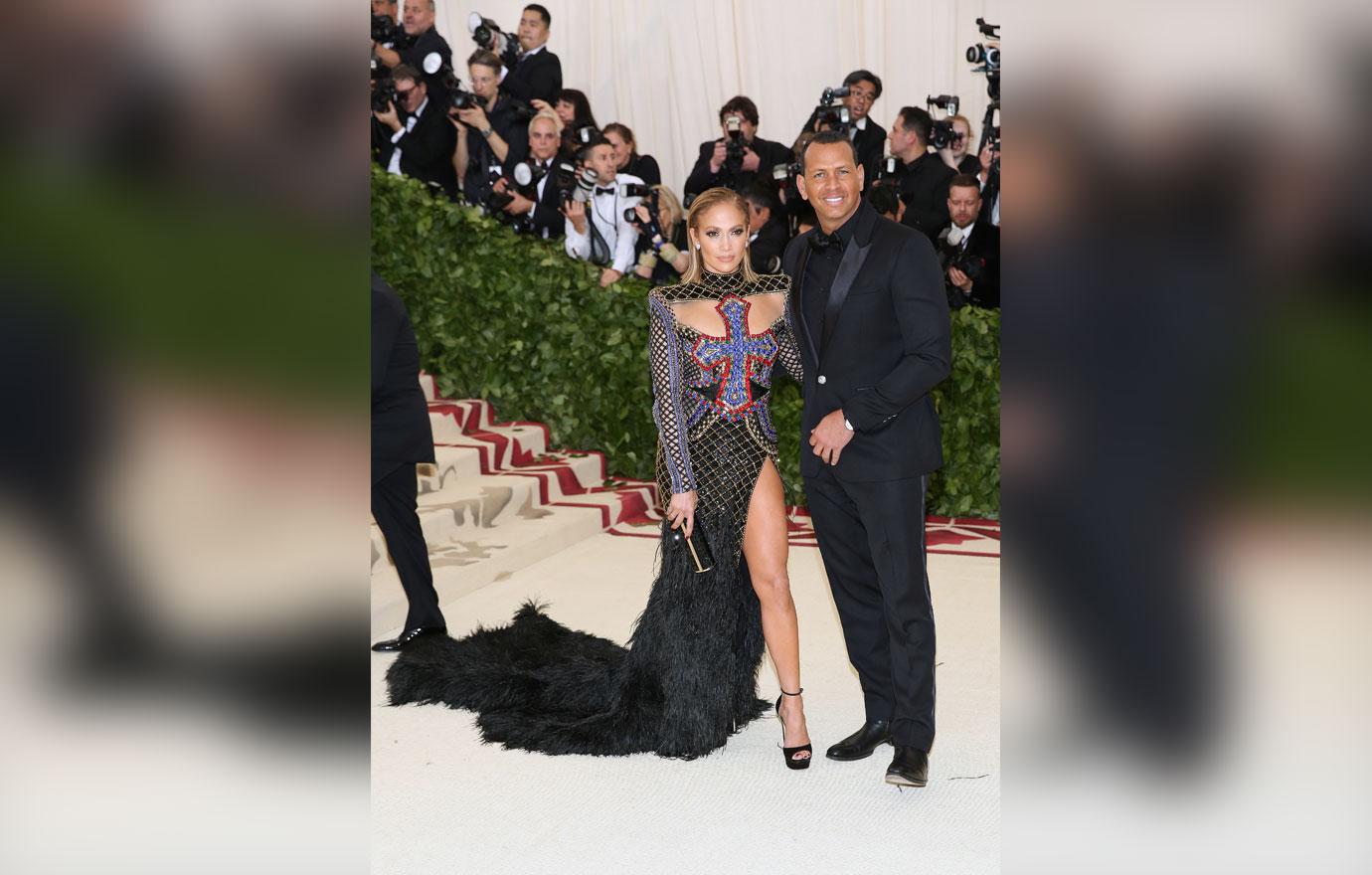 jennifer lopez alex rodriguez red carpet style