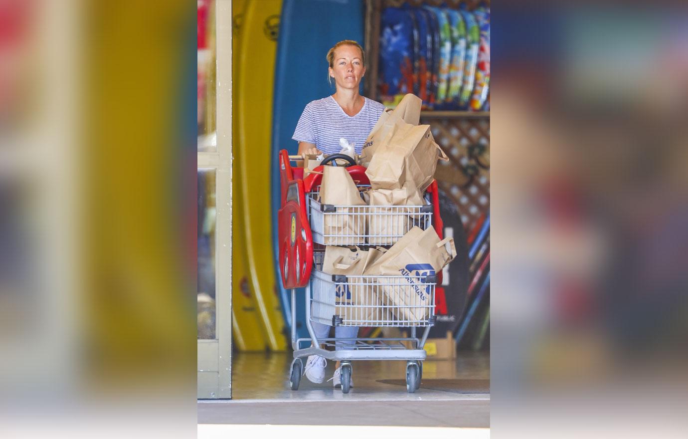 *EXCLUSIVE* Kendra Wilkinson and Hank Baskett step out together after announcing separation!