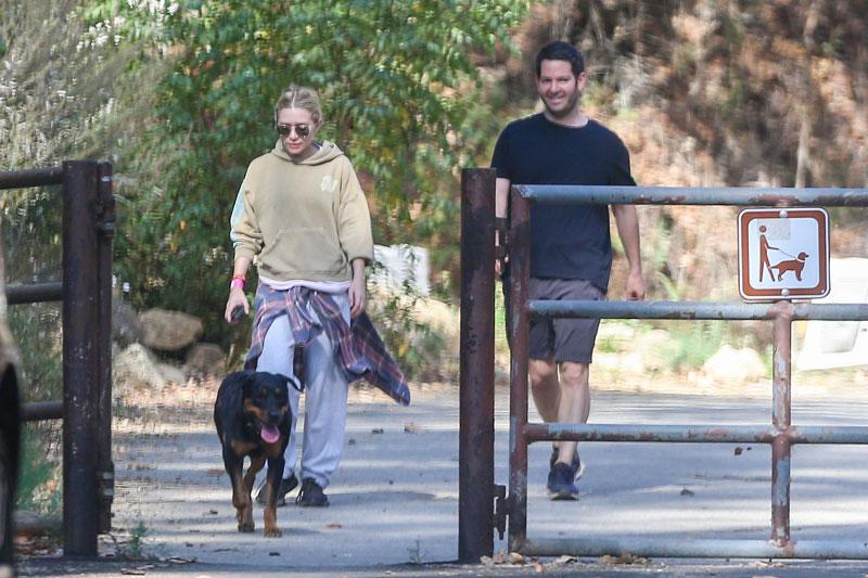 Ashley olsen hayden slater spotted new boyfriend new couple 01