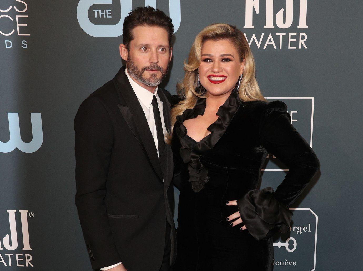 kelly clarkson open dating future after divorce