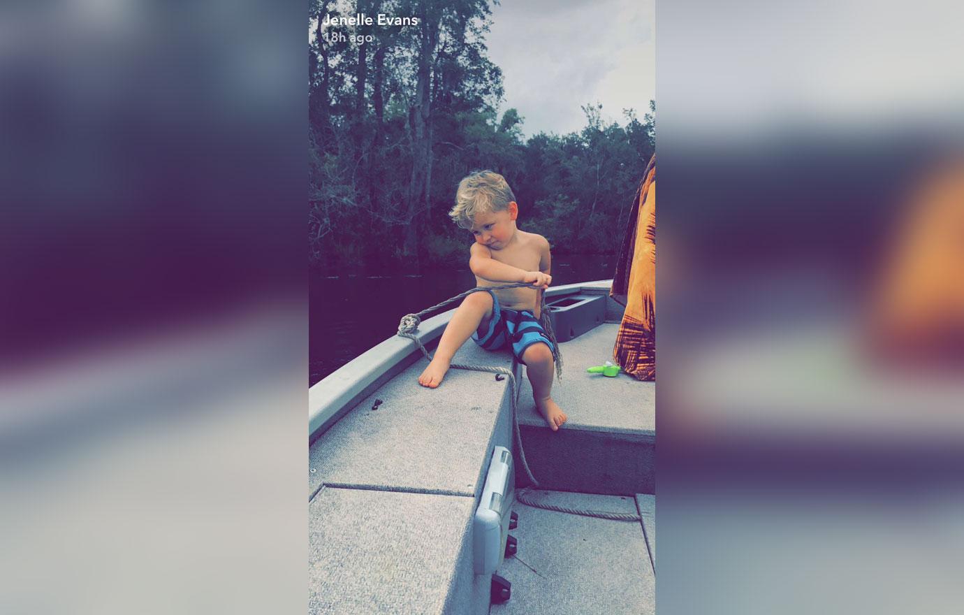 Jenelle Evans No Life Jacket Son Ex Nathan Griffith 06