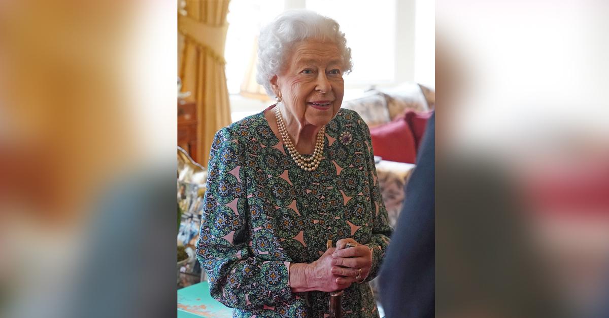 palace warning queen elizabeth ii is in grave condition with health update pp