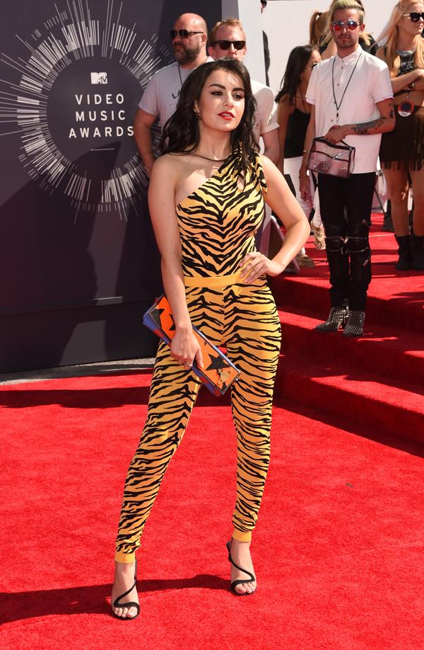 Charli xcx0vmas