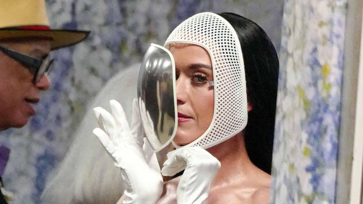 Image of Katy Perry embraced fashion as a spectacle at the Met Gala.