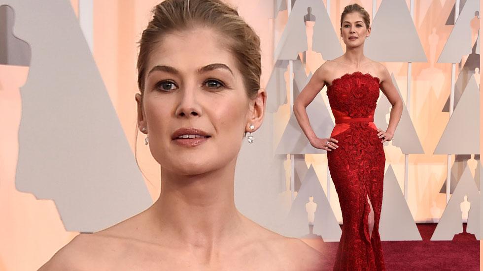 Rosamund pike 2014 oscars arrivals