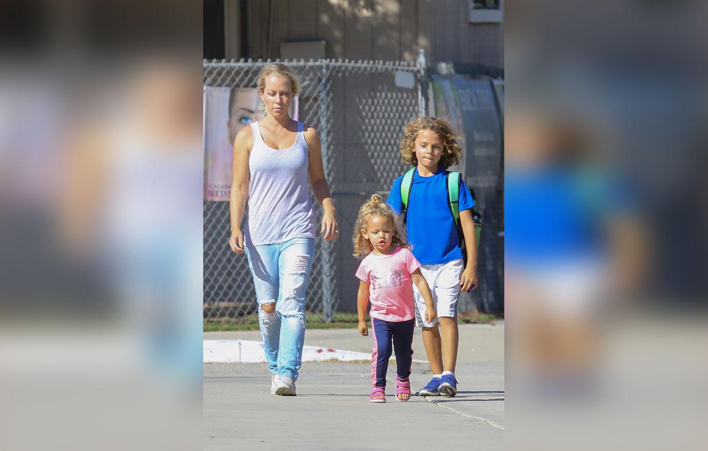 Hank Baskett 'Encourages' Kendra To Spend Time Away Amid Marriage Troubles
