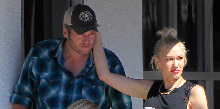 *EXCLUSIVE* Gwen Stefani caresses Blake Shelton while out to breakfast with the boys