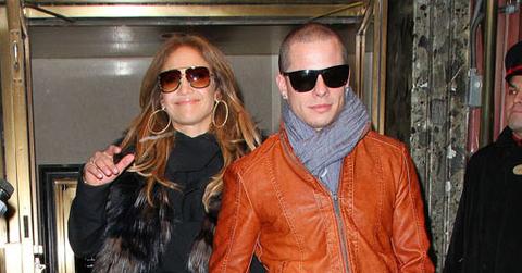 Jennifer lopez casper smart feb1 006_m.jpg