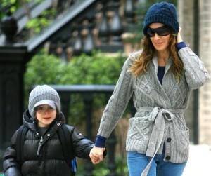 2010__04__Sarah_Jessica_Parker_416_03 300×296.jpg
