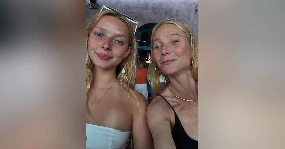 Photo of Apple Martin and Gwyneth Paltrow