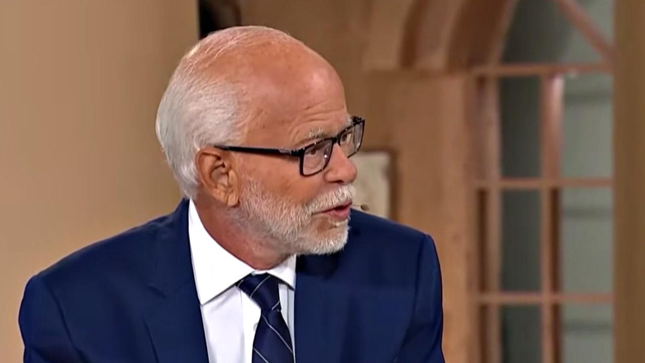 image of Jim Bakker's career unraveled following a s-- scandal and financial investigation.
