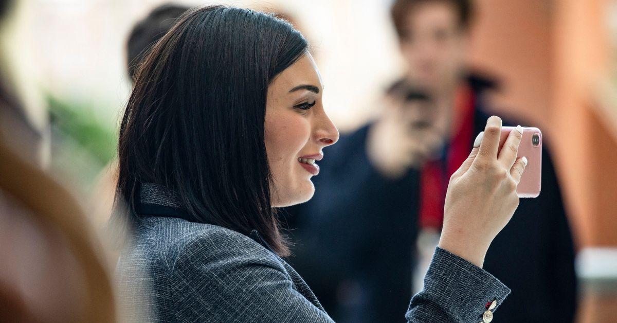 donald trump aide forced to remove furious laura loomer date night