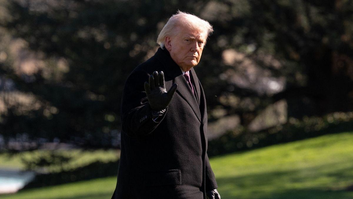 Image of Donald Trump’s media allies showed rare fractures.