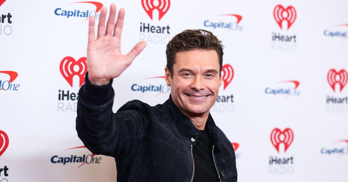 image of Simon Cowell and Ryan Seacrest's on-air clashes were mostly scripted, a source claims.